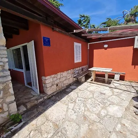 House Red Umag